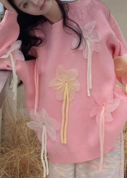 Niedlicher blauer Rundhalspullover mit Blumenmuster aus dickem Baumwollstrick für den Herbst