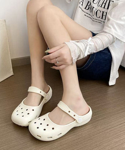 Cute Cartoon White Cave Polka Dot Beach Baotou Slide Sandals
