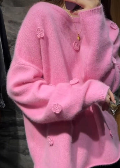 Niedlicher, rosa geblümter, dicker Baumwollstrickpullover mit langen Ärmeln