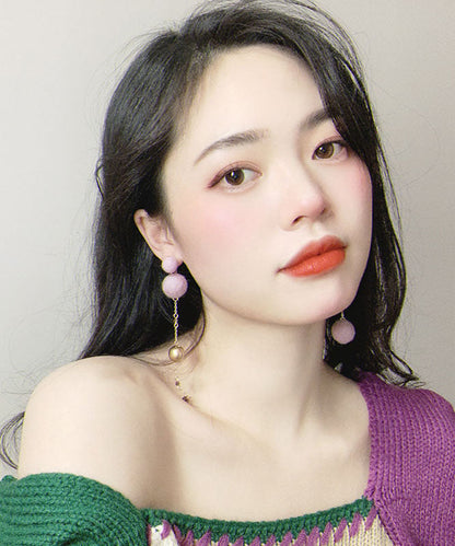 Lindos aretes colgantes de bola peluda de cristal dorado en plata esterlina morada