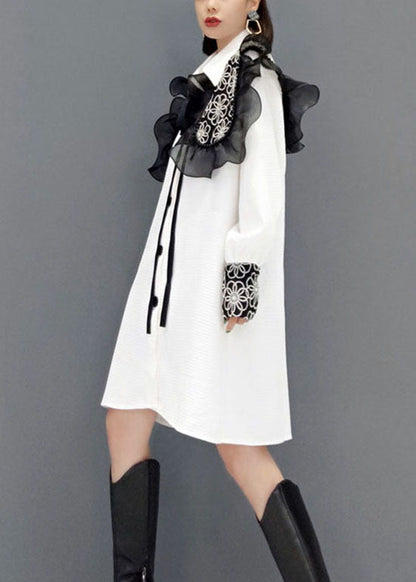 Süße weiße Knopf Peter Pan Kragen Spitze Patchwork Hemd Kleider Frühling