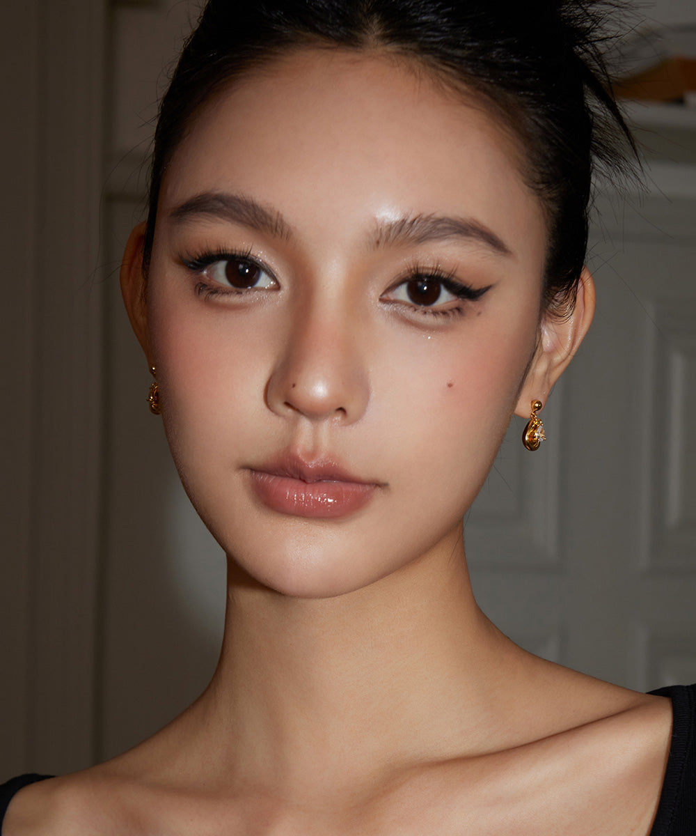 Pendientes de borla con gotas de agua de circonita de aleación de cobre y oro hechos a mano