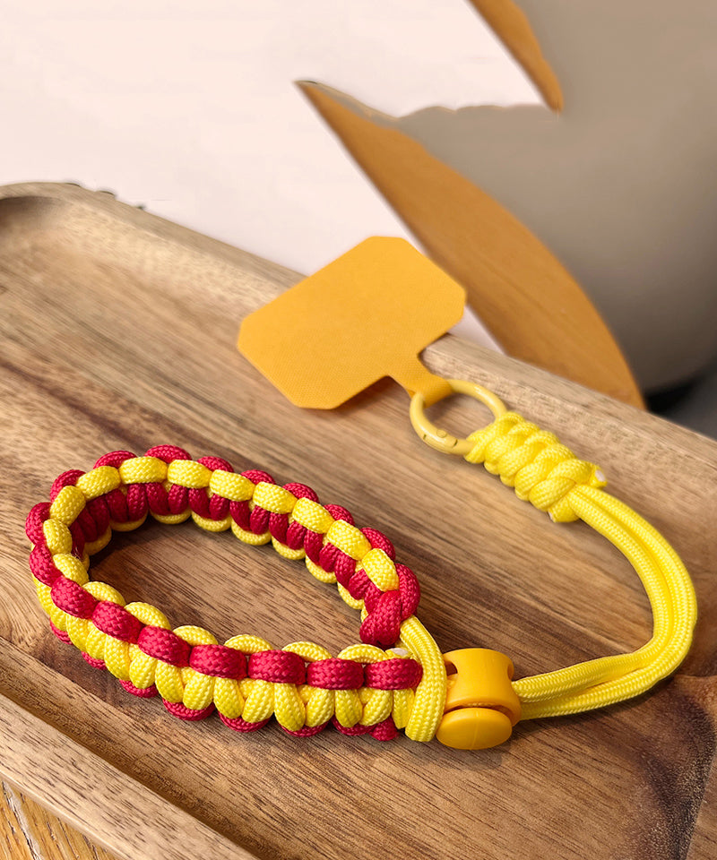 DIY-Handyketten aus grünem Metallgewebe