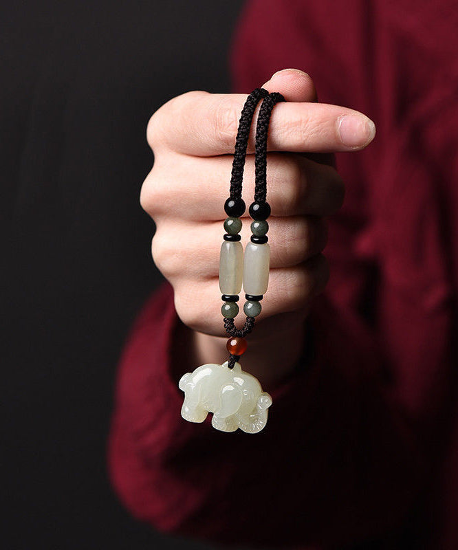 DIY Handgestrickte Jade-Halskette mit kleinem Elefantenanhänger