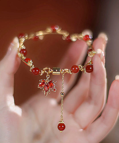 Pulsera DIY con dijes de hojas de arce y ágata roja en oro de 14 quilates