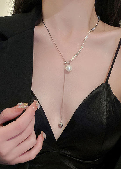 DIY Halskette mit Perlenanhänger aus Seide und Edelstahl