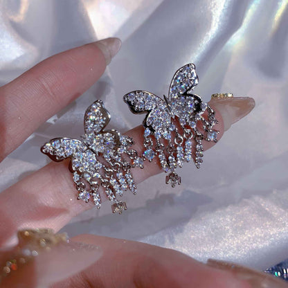 Pendientes colgantes de mariposa con borlas de circonita y seda de plata de ley hechos a mano