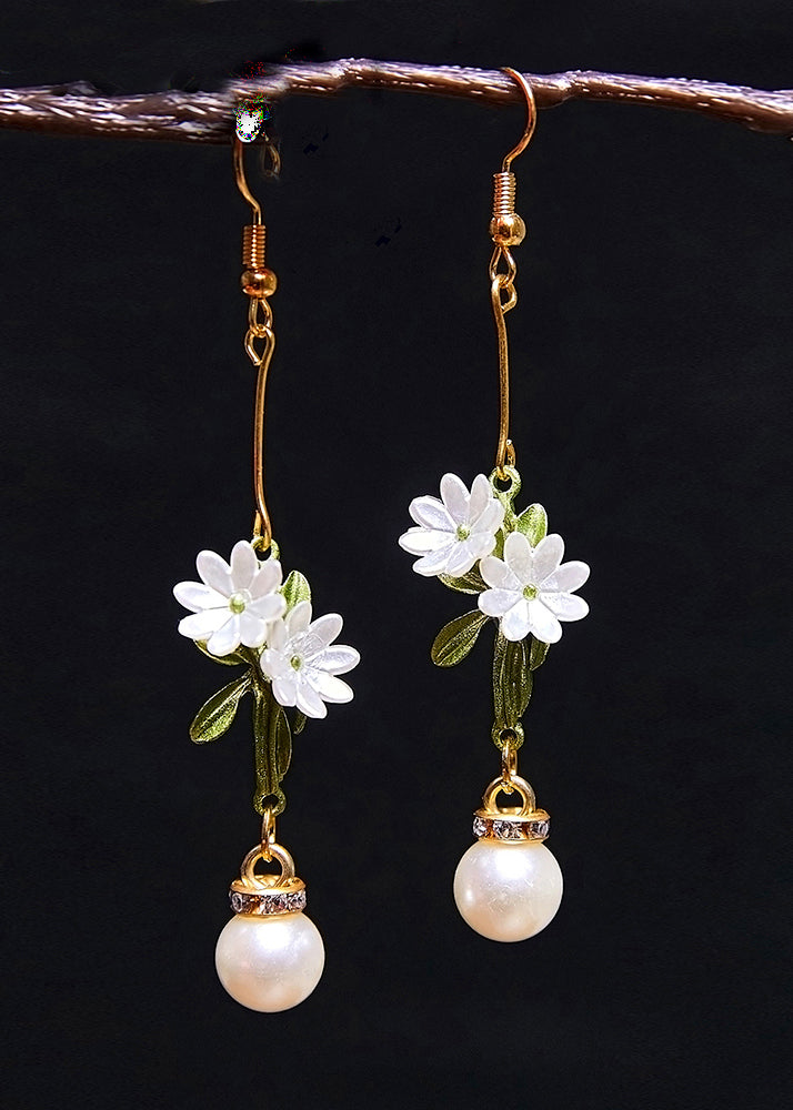 Pendientes colgantes de crisantemo con perlas blancas DIY