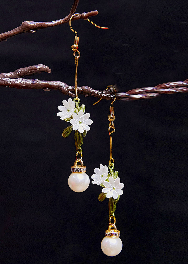 Pendientes colgantes de crisantemo con perlas blancas DIY