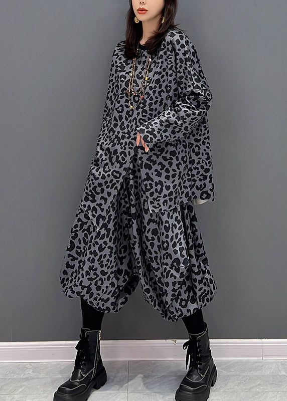 Dunkelgraues O-Ausschnitt-Oberteil mit asymmetrischem Print und Haremshose, zweiteiliges Set für den Herbst