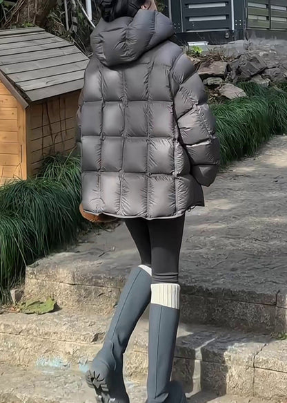 Abrigo acolchado de invierno con capucha y cordón de cuadros gris oscuro de plumón de pato liso