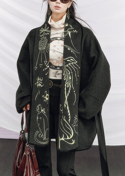 Abrigos de lana gris oscuro con bolsillos y lazo en la cintura bordados