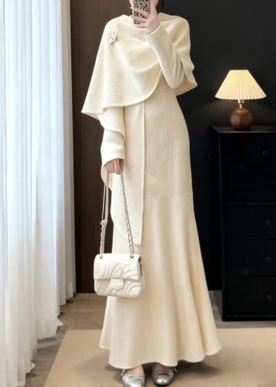 Elegantes aprikosenfarbenes Schal- und Maxikleid-Zweiteiler-Set für den Herbst