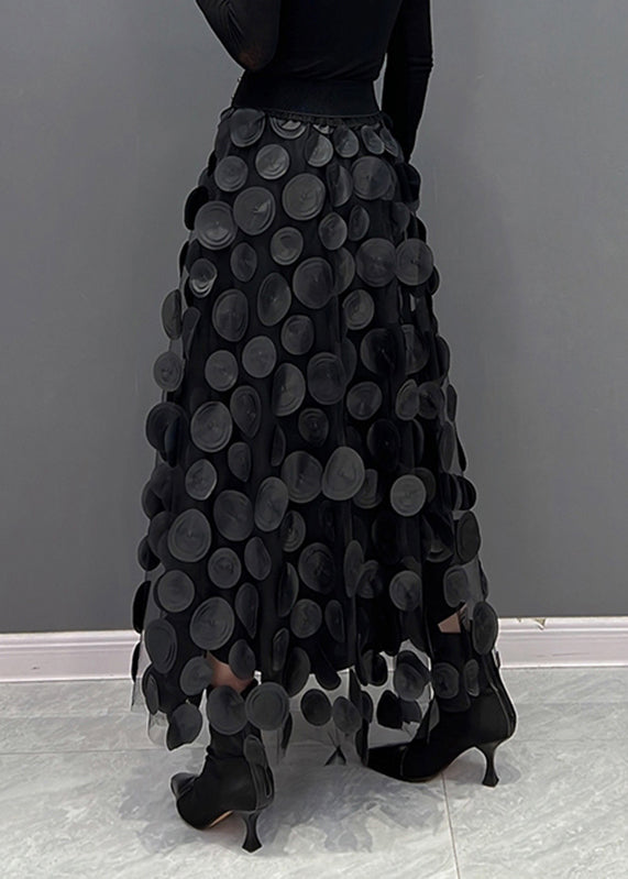 Eleganter schwarzer Patchwork-Tüllrock mit Punkten für den Herbst