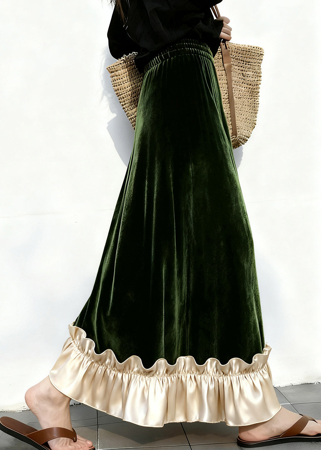 Eleganter schwarzer Rüschenrock aus Velours mit elastischem Bund und Patchwork-Design für den Winter