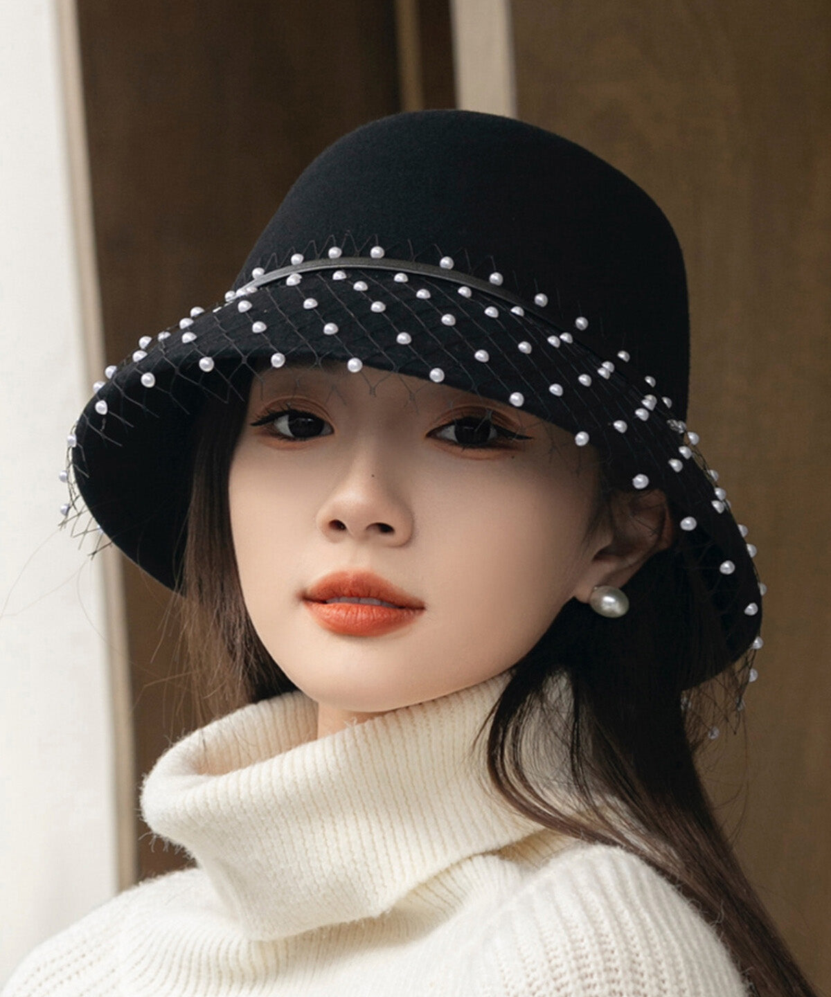 Elegant Black Tulle Nail Bead Woolen Bucket Hat