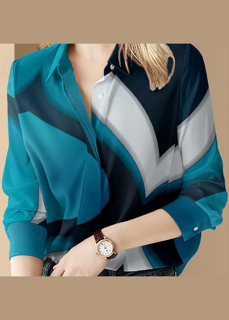 Elegantes blaues Hemd mit Peter-Pan-Kragen und langen Ärmeln