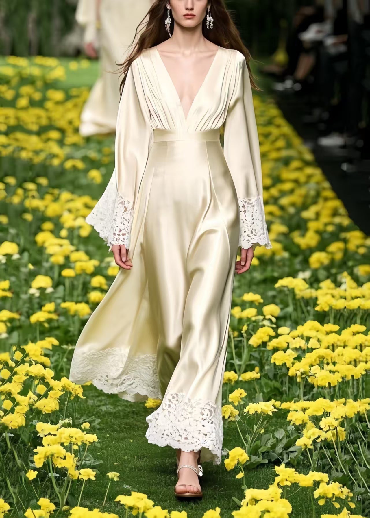 Elegant Champagne Patchwork Lace Draping Silk Long Dresses Spring