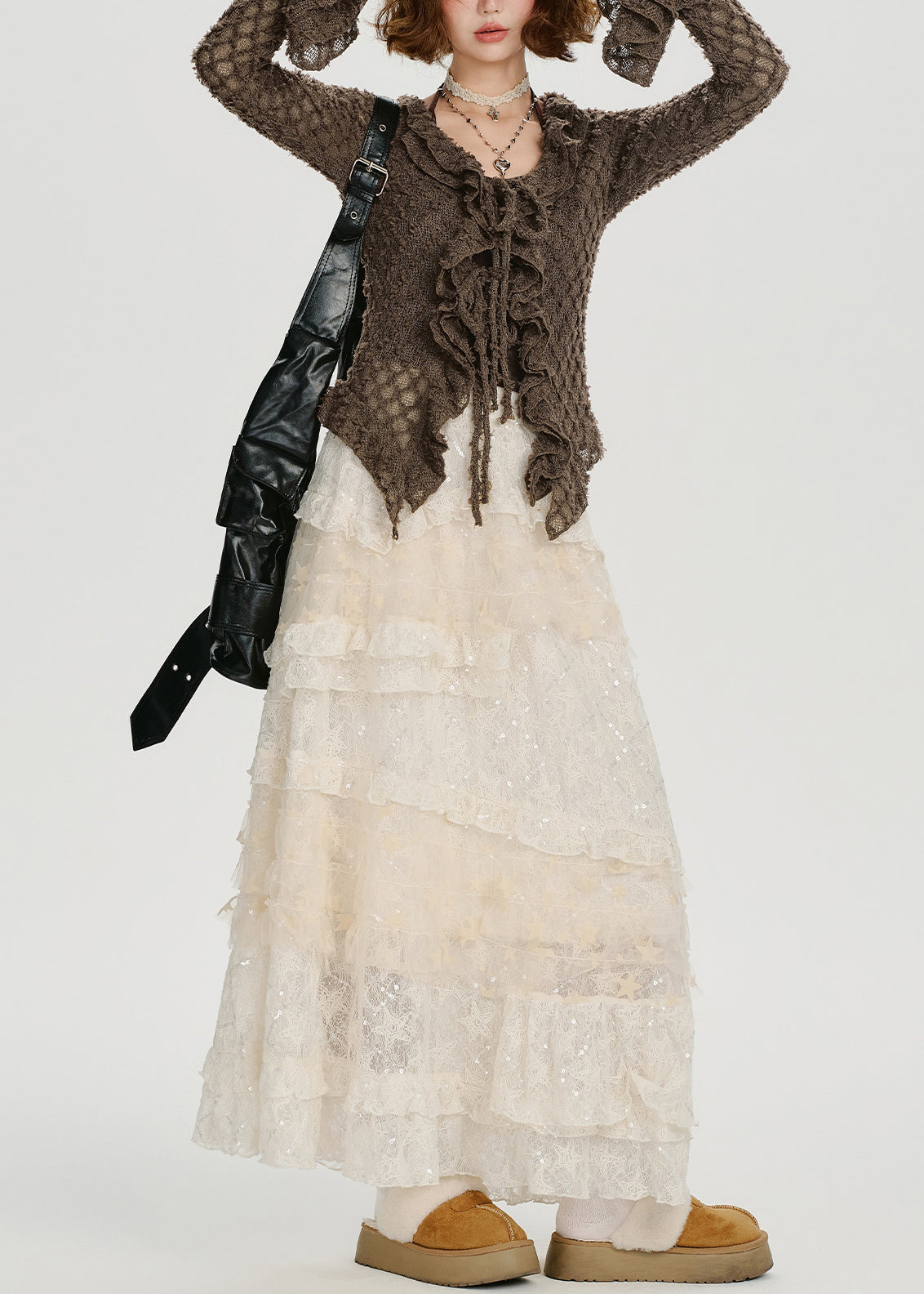 Camisas elegantes de punto con volantes y mangas acampanadas en color café