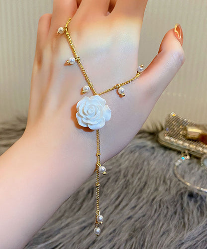 Elegante collar de lazo con borlas florales y perlas de aleación de oro