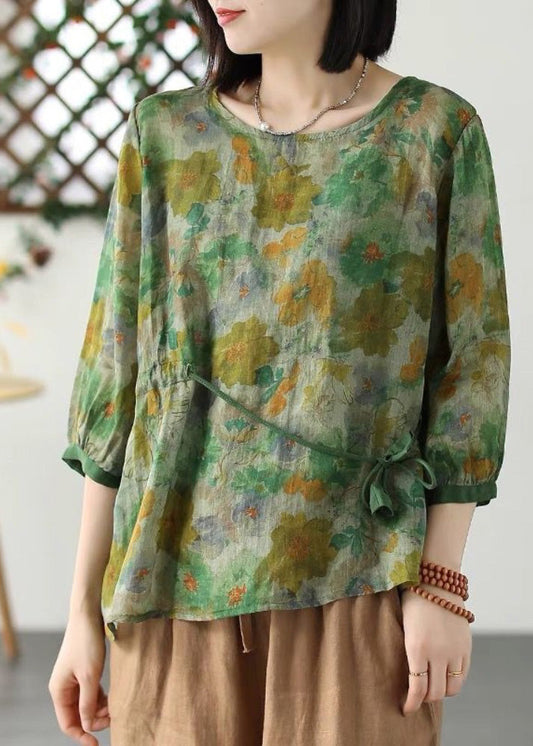 Elegante blusa de ramio verde con cuello redondo, estampado, cordón ajustable en la cintura y manga larga