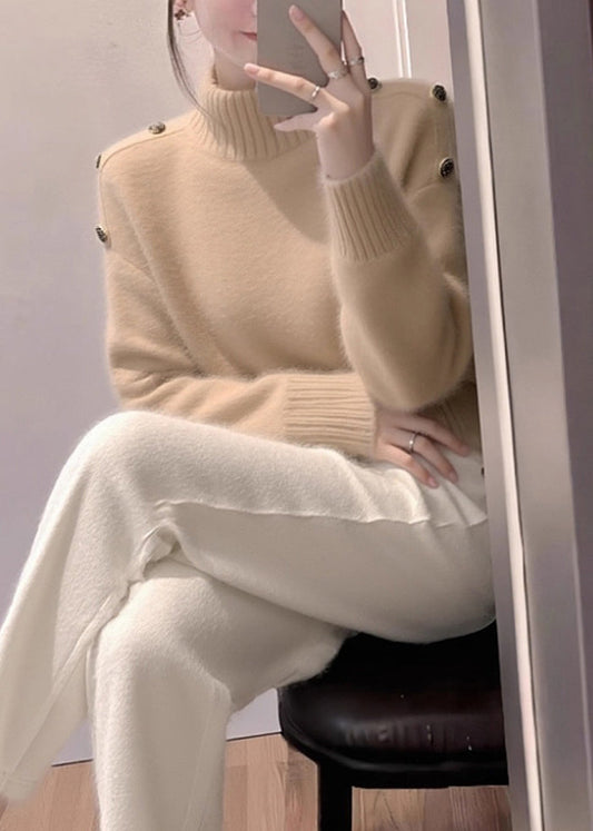 Suéteres de punto elegantes de cuello alto de color caqui y acogedores para invierno