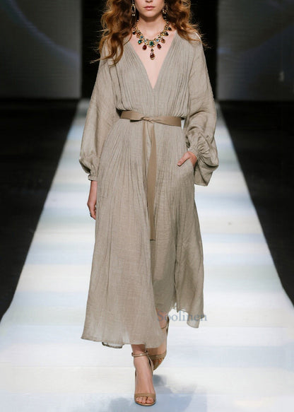 Elegante lange Baumwollkleider in Khaki mit V-Ausschnitt und Bindegürtel für den Frühling