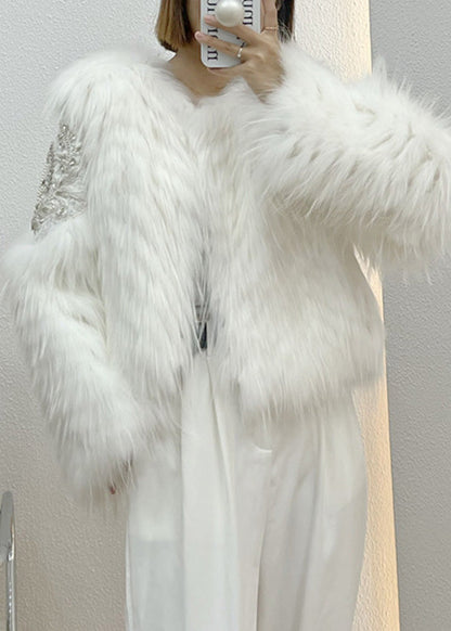 Eleganter rosa Kunstpelzkragen Nagelperlenknopf Leder und Pelzmantel Winter