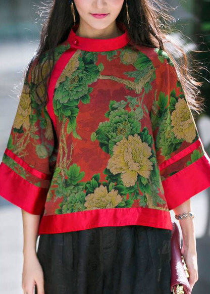 Elegante rote Knopf Stehkragen Druck Seidentops Halbarm