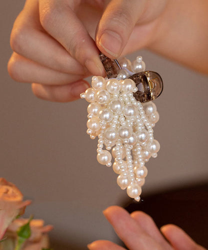 Elegante Haarnadel mit weißer Acryllegierung und Perlenquaste