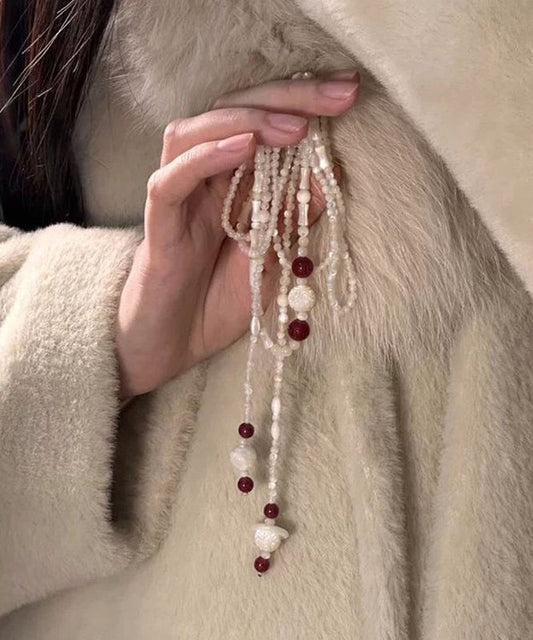 Elegantes Armband mit Achatanhängern aus weißer Legierung