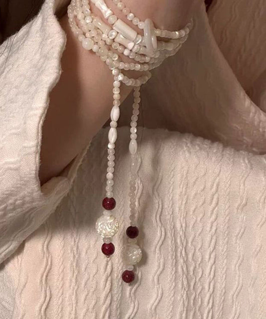 Elegantes Armband mit Achatanhängern aus weißer Legierung