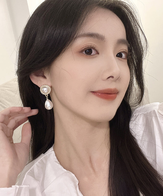 Elegantes pendientes de gota de agua con perla de aleación blanca