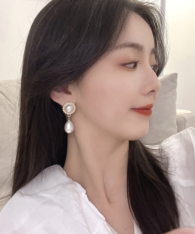 Elegantes pendientes de gota de agua con perla de aleación blanca