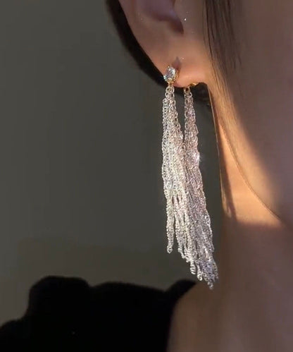 Elegante Tropfenohrringe mit Zirkonia-Design aus weißer Legierung