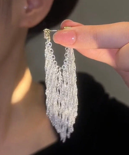 Elegante Tropfenohrringe mit Zirkonia-Design aus weißer Legierung