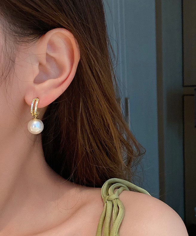 Elegante Tropfenohrringe aus weißer Zirkonia-Perle