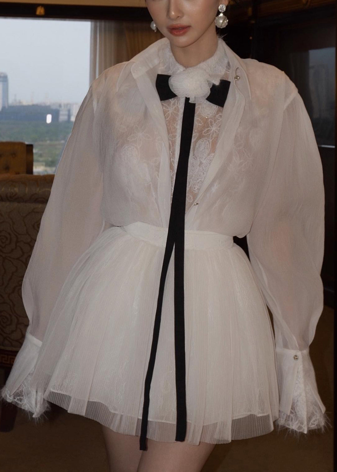 Elegant White Embroidered Lace Shirts And Skirts Tulle Two Pieces Set