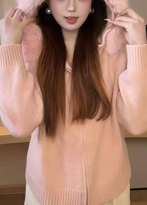 Elegante, weiße Strickmäntel mit Pelzkragen und Reißverschluss für den Winter