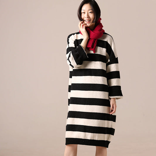 Elegante schwarz-weiße Wollmäntel für Damen, trendiger Übergrößenmantel mittlerer Länge, seitlich offener O-Ausschnitt, Frühlings-Wolloberbekleidung