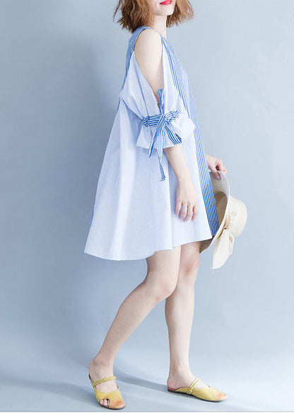 Elegante blau gestreifte Baumwollkleidung in Übergröße Stoffe schulterfrei Sommerkleider