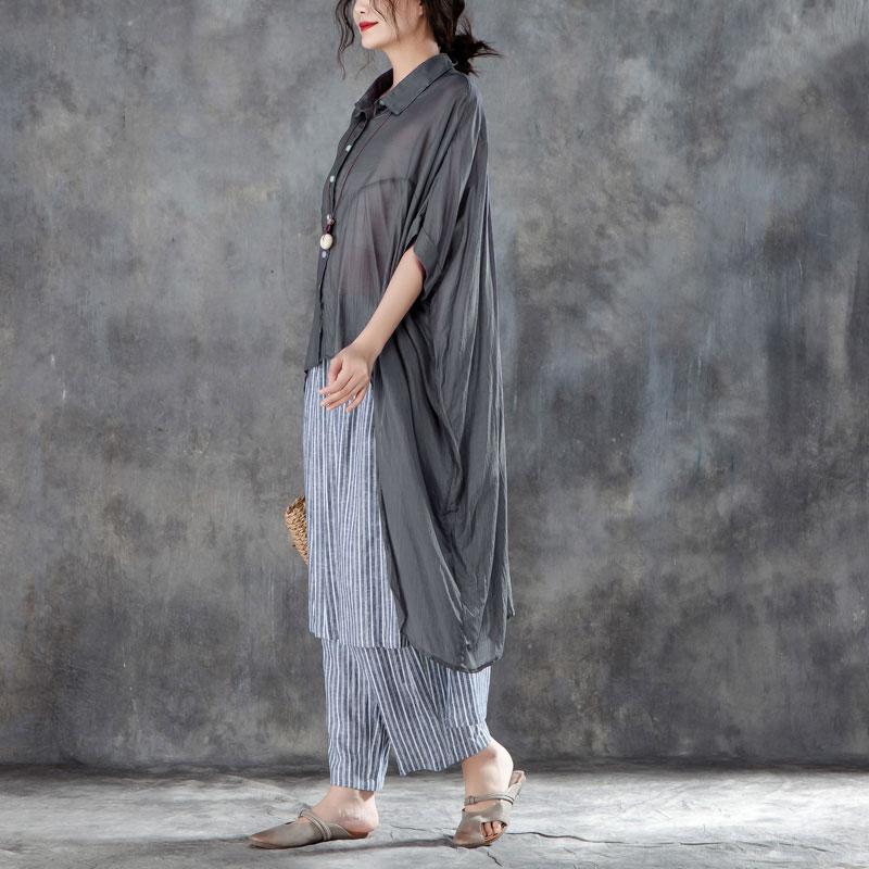 Elegantes Sommer-T-Shirt aus Baumwollmischung in Übergröße, einreihig, kurzärmlig, lockere, unregelmäßige graue Bluse