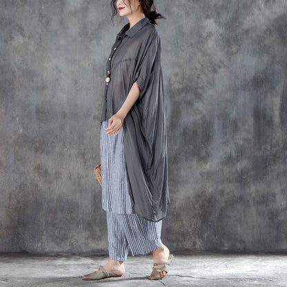 Elegantes Sommer-T-Shirt aus Baumwollmischung in Übergröße, einreihig, kurzärmlig, lockere, unregelmäßige graue Bluse