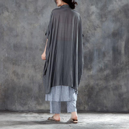 Elegantes Sommer-T-Shirt aus Baumwollmischung in Übergröße, einreihig, kurzärmlig, lockere, unregelmäßige graue Bluse