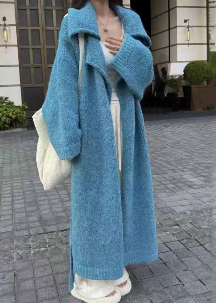 Elegante abrigo largo de punto azul con cuello Peter Pan y cintura anudada para otoño