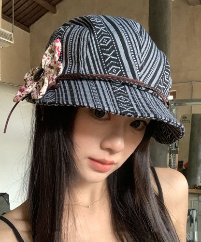 Fischerhut im Ethno-Stil mit Blumenmuster, Falten und Patchwork