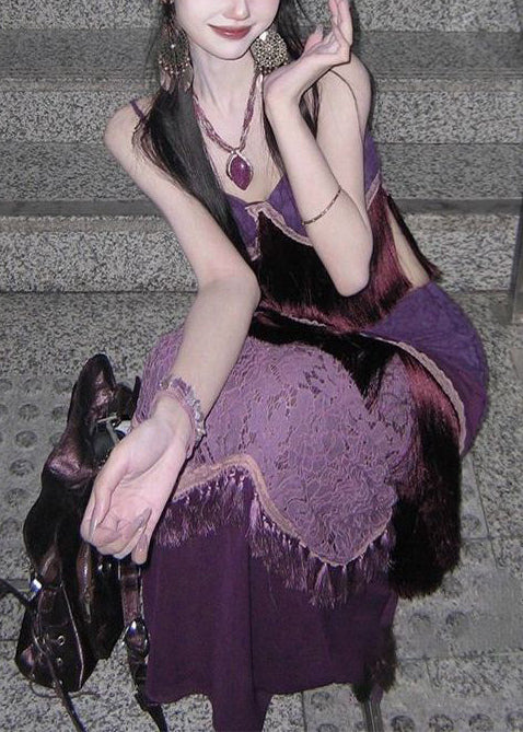 Zweiteiliges Seiden-Set im Ethno-Stil mit lila Quasten und Patchwork-Muster für den Sommer