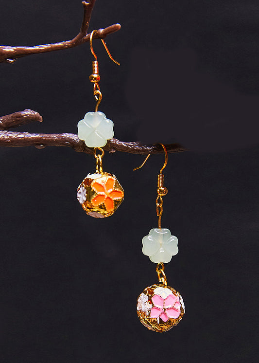 Pendientes colgantes circulares de oro de 14 quilates con diseño asimétrico de moda