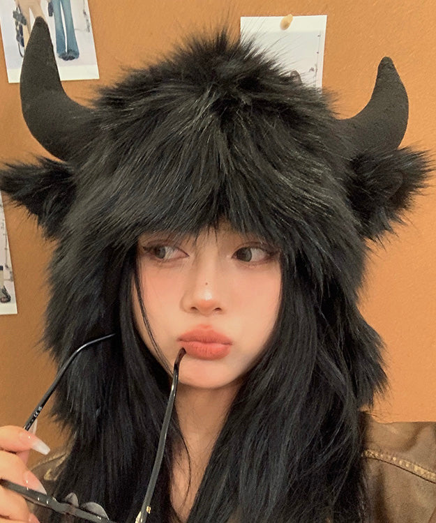 Modische schwarze Kunstpelz-Fleecemütze