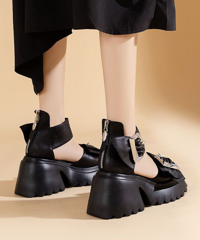 Modische schwarze Sandalen mit Reißverschluss und Schnallenriemen, klobige Sandalen